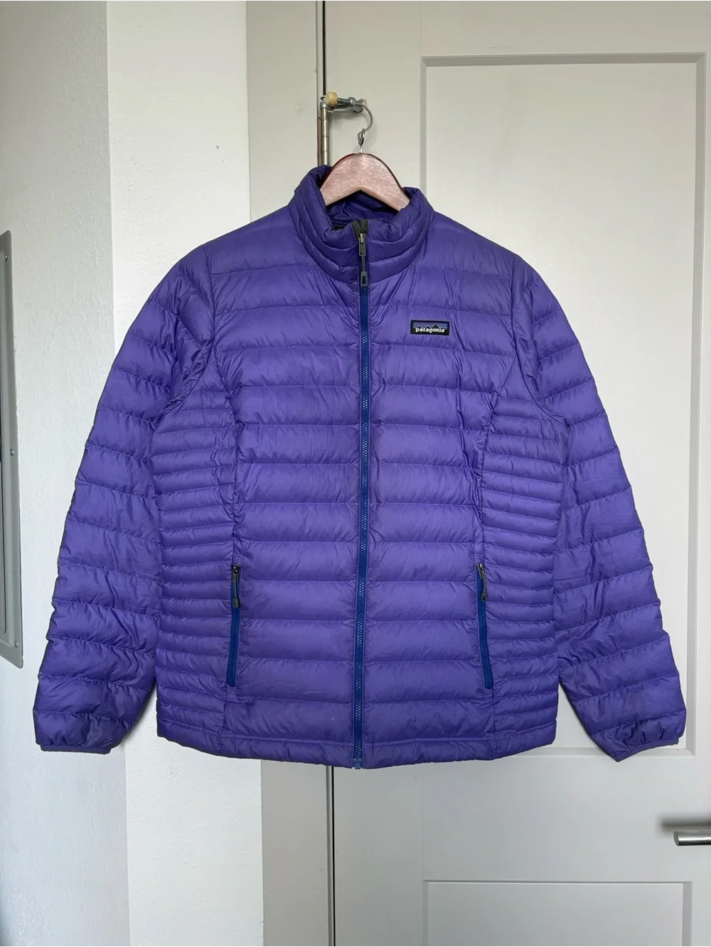 PATAGONIA DOWN FULL ZIP PURPLE JACKET WOMENS LARGE